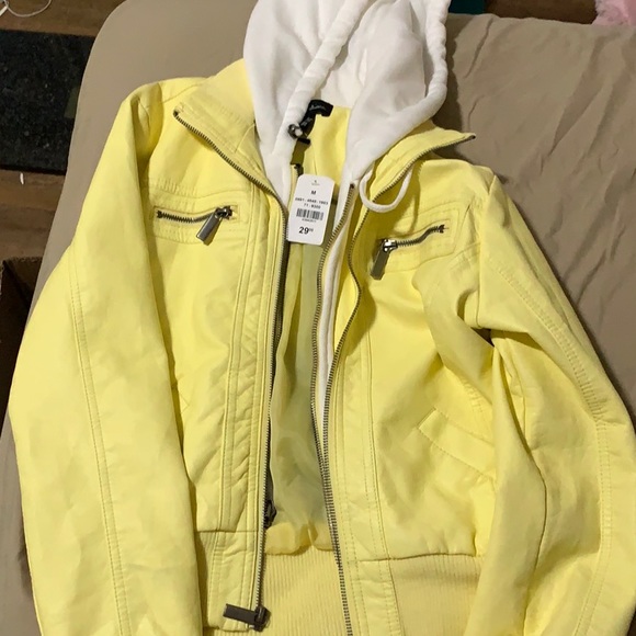 Jacket - Picture 3 of 4